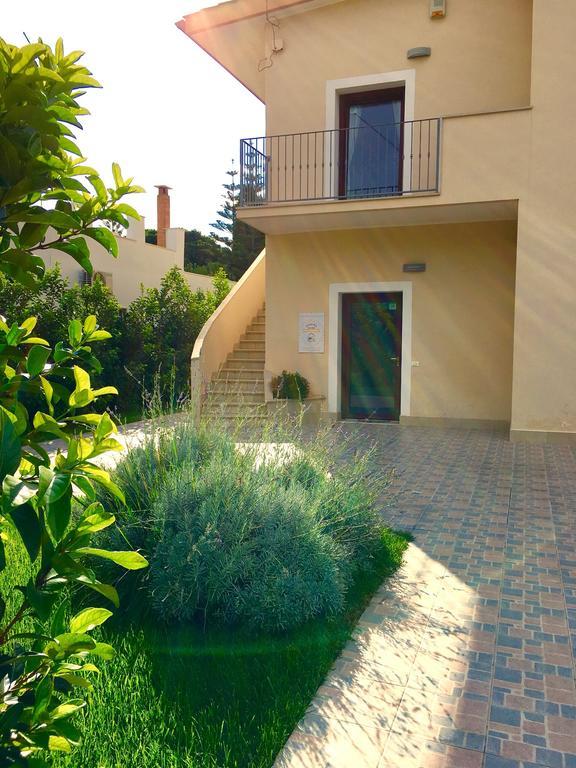 Bed and Breakfast Dimora Mariu Таранто Екстер'єр фото