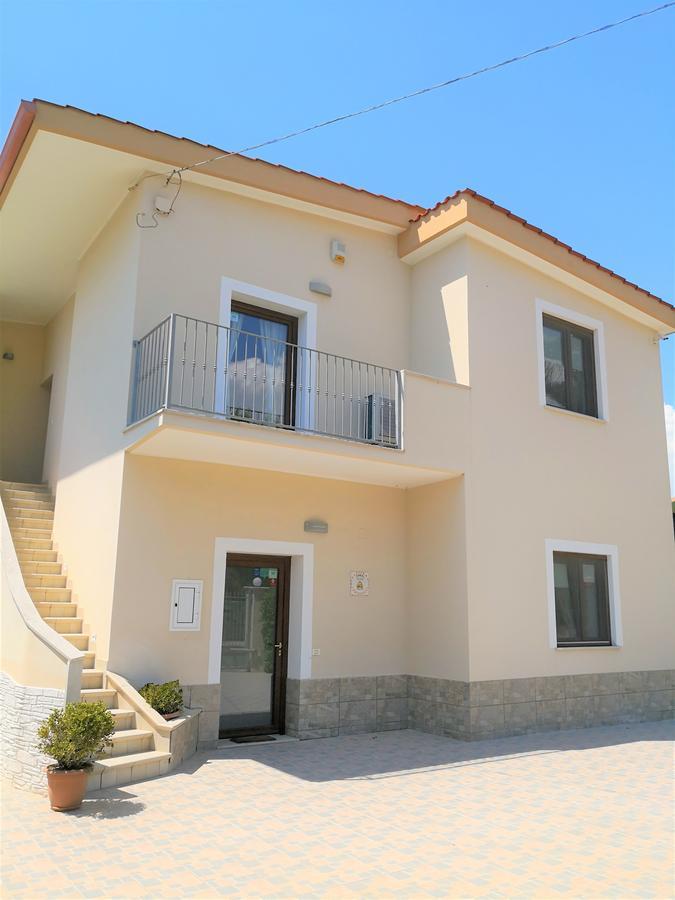 Bed and Breakfast Dimora Mariu Таранто Екстер'єр фото