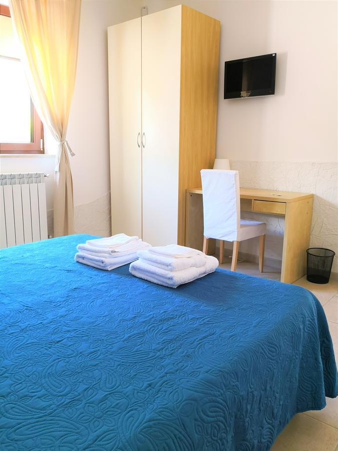 Bed and Breakfast Dimora Mariu Таранто Екстер'єр фото